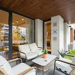Daire Mediteranian 1br For Business Or Leisure In Nusco Bükreş