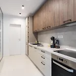 アパート Mediteranian 1br For Business Or Leisure In Nusco ブカレスト